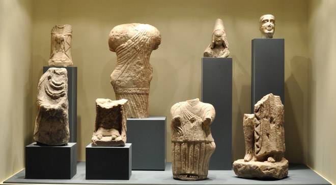 Esculturas del Cerro los Santos en el Museo de Albacete.